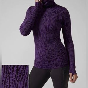 Athleta Flurry Elemental Turtleneck size M NWT